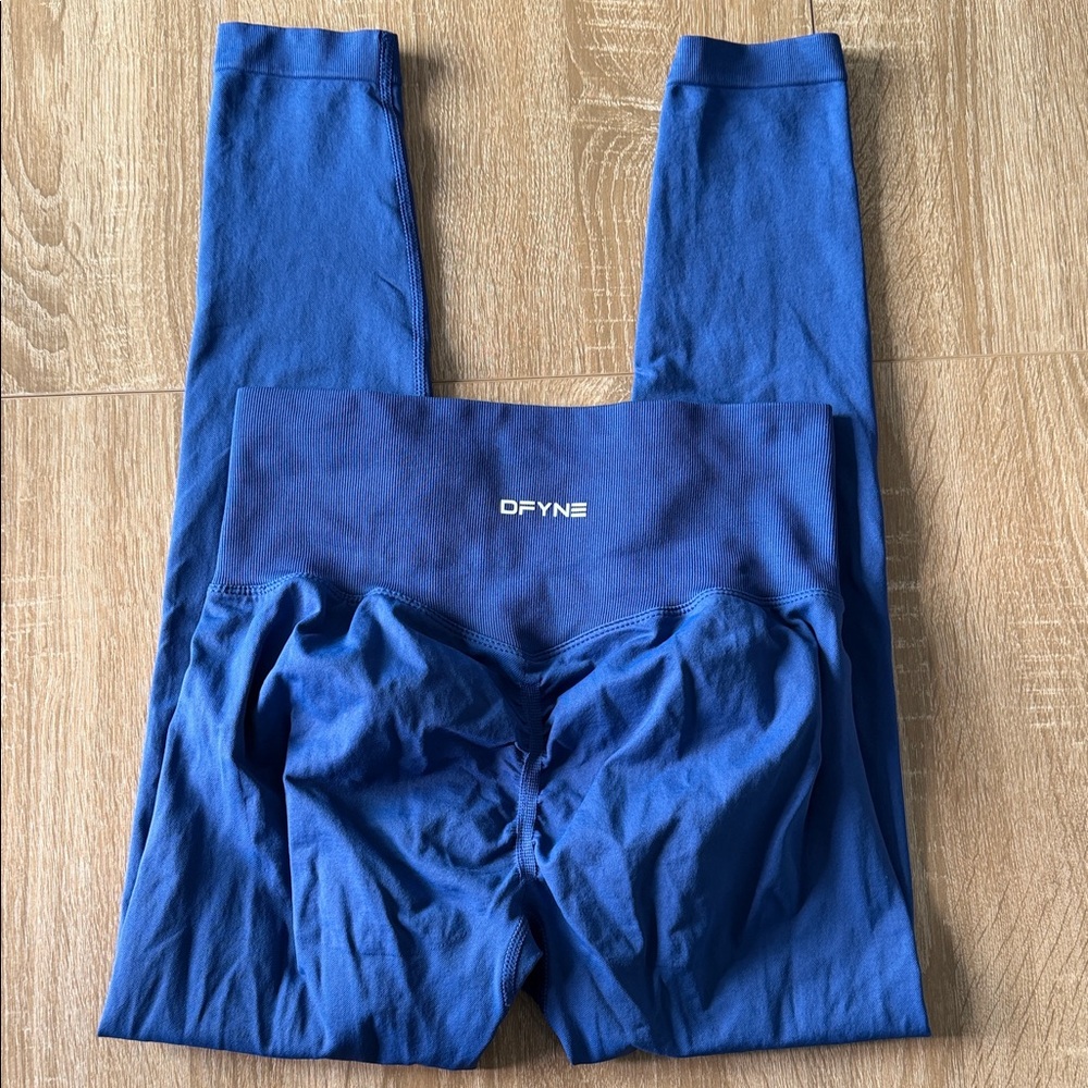 DFYNE Women's Blue Leggings